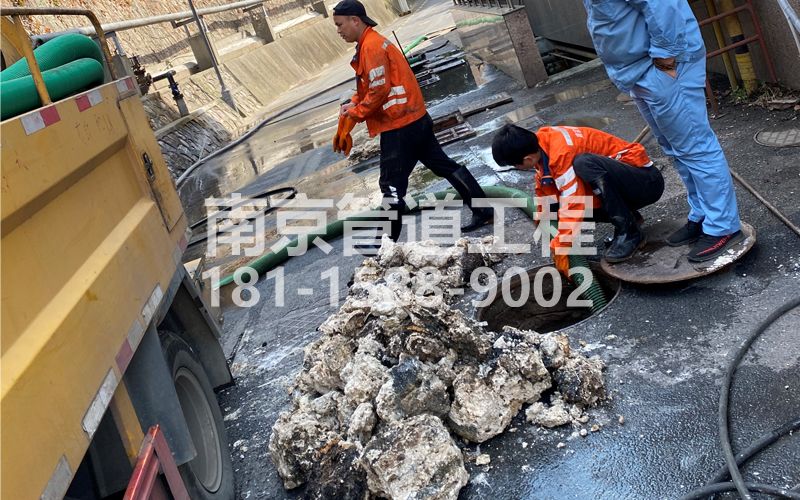 262福建路酒店厨房管道疏通